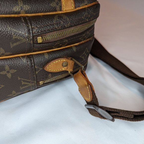LOUIS VUITTON Crossbody Reporter PM Bag - Picture 7 of 12